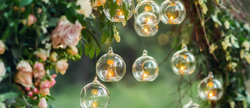 Wedding style with Hanging Décor